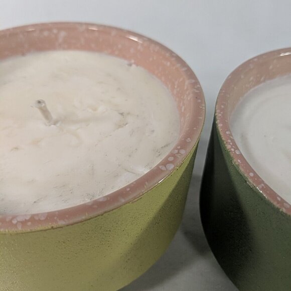 Illume 2 Set Candles Citron & Vetiver 11.9 oz 338 g NEW $78 MSRP Green Yellow - Picture 5 of 11